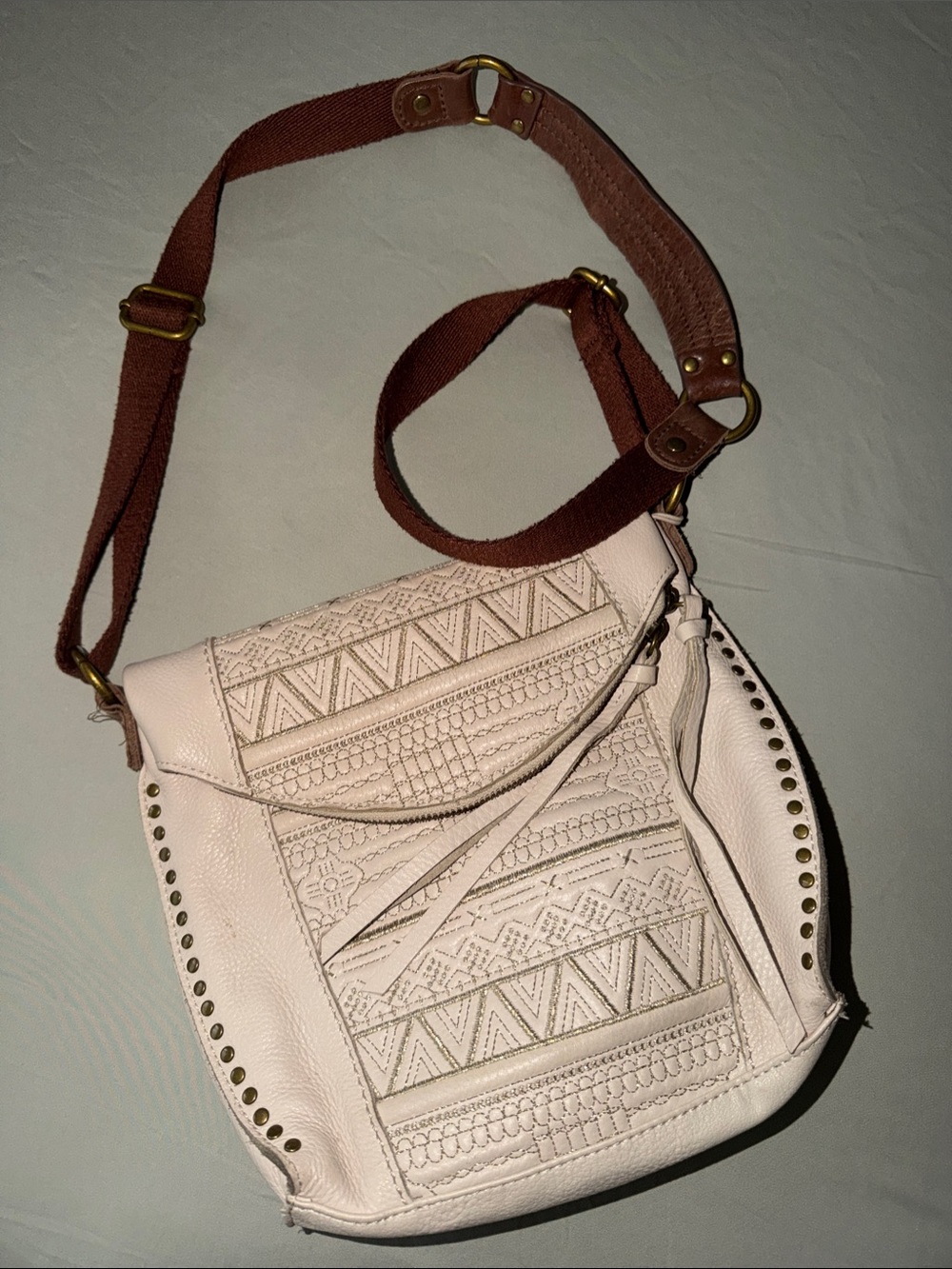 The Sak Cream Crossbody Bag with Brown Adjustable Strap